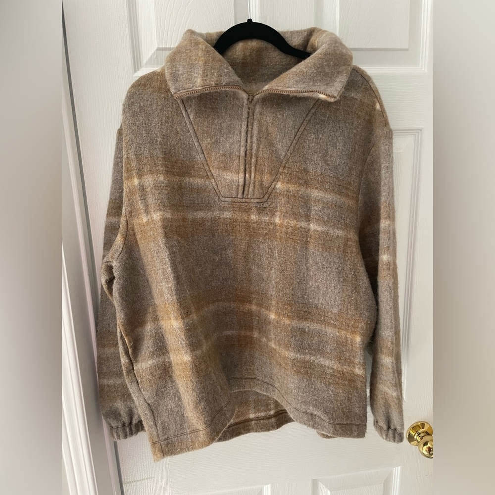 Wool quarter sip sweater